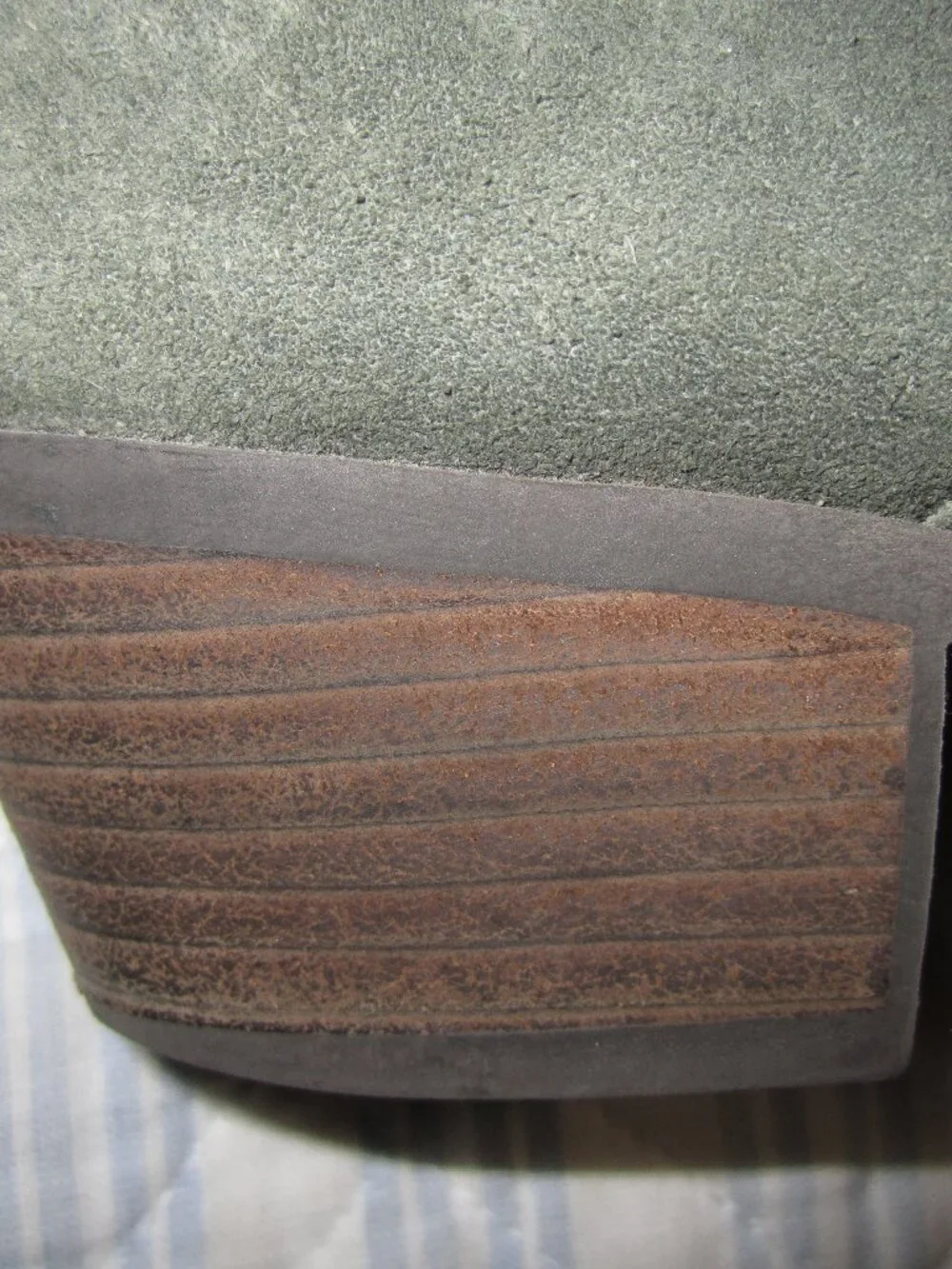 me too Olive Green Suede Ankle Booties
